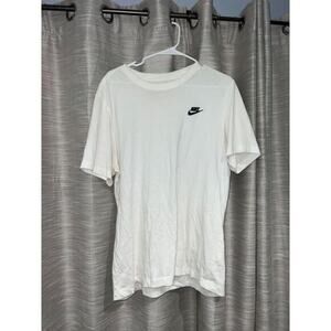 Men's Nike white short sleeve t-shirt size‎ medium